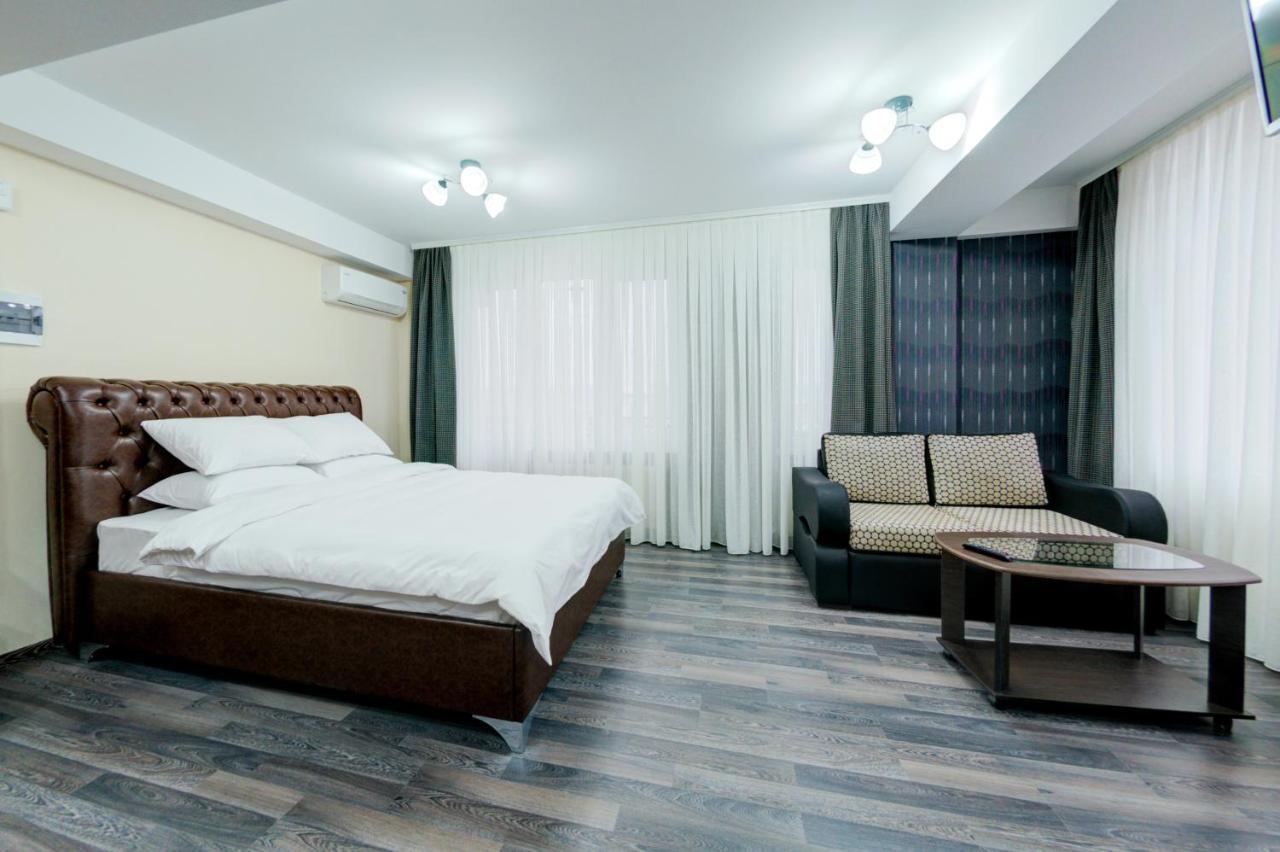 Catherine Hotel Кишинів Екстер'єр фото