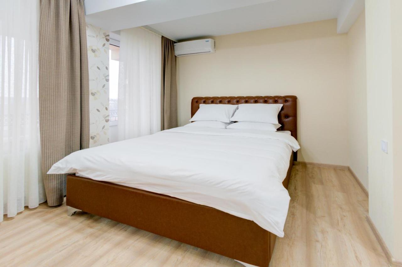 Catherine Hotel Кишинів Екстер'єр фото