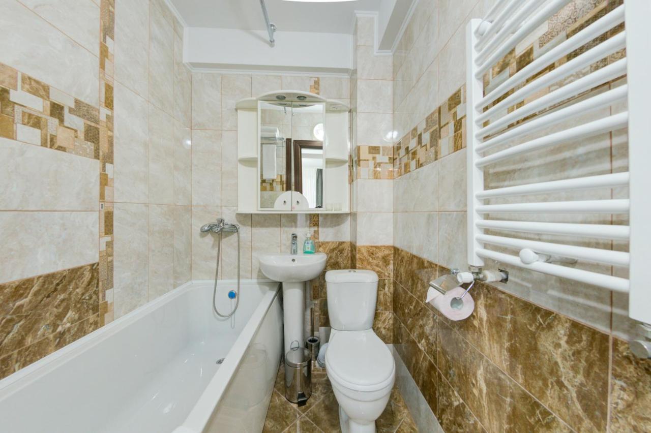 Catherine Hotel Кишинів Екстер'єр фото